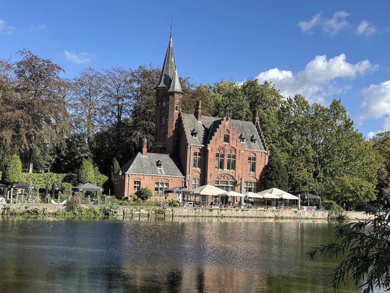 15 bruges chateau della faille